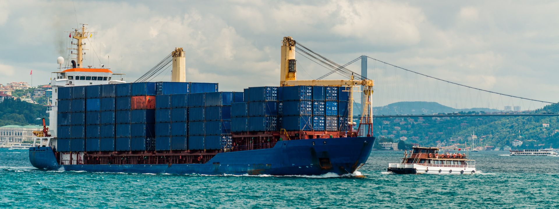 sea freight cargo vessel