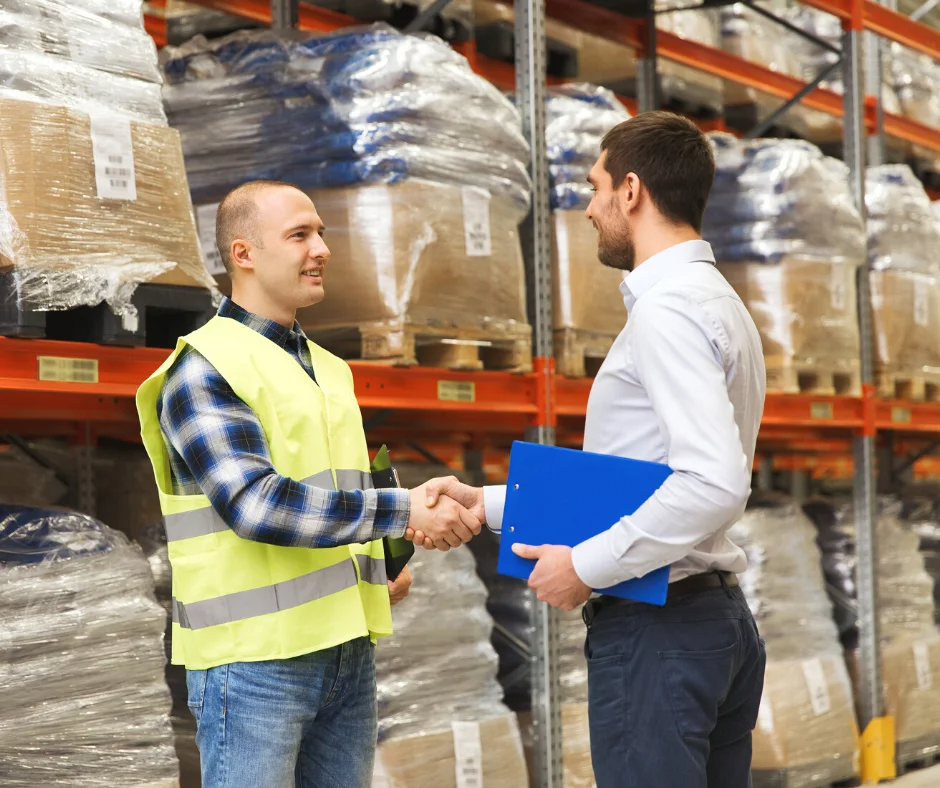 What’s The Difference Between a Customs Broker vs Freight Forwarder?